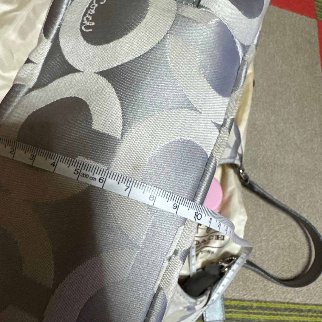 コーチ　オプアートシルバー　ハンドバッグ