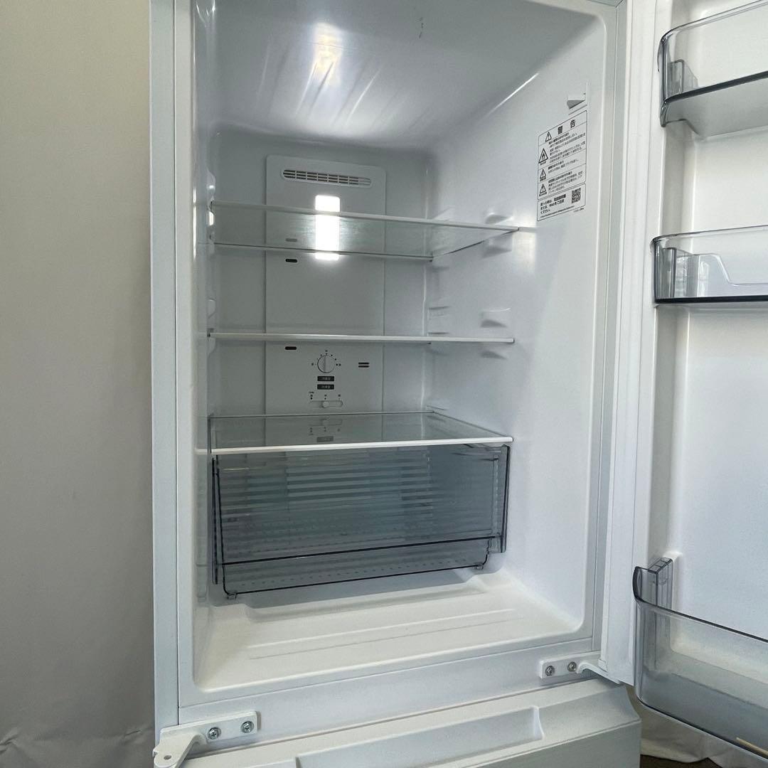そら✨⭕️設置無料⭕️　シャープ　冷蔵庫　200ℓ　付替可能ドア　22年