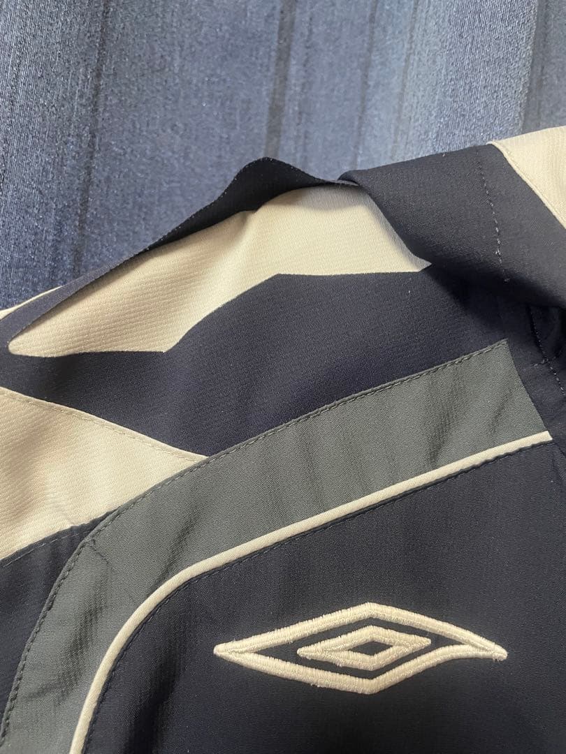 Umbro イングランド代表 ナイロンジャケット フード アンブロ ユニフォーム