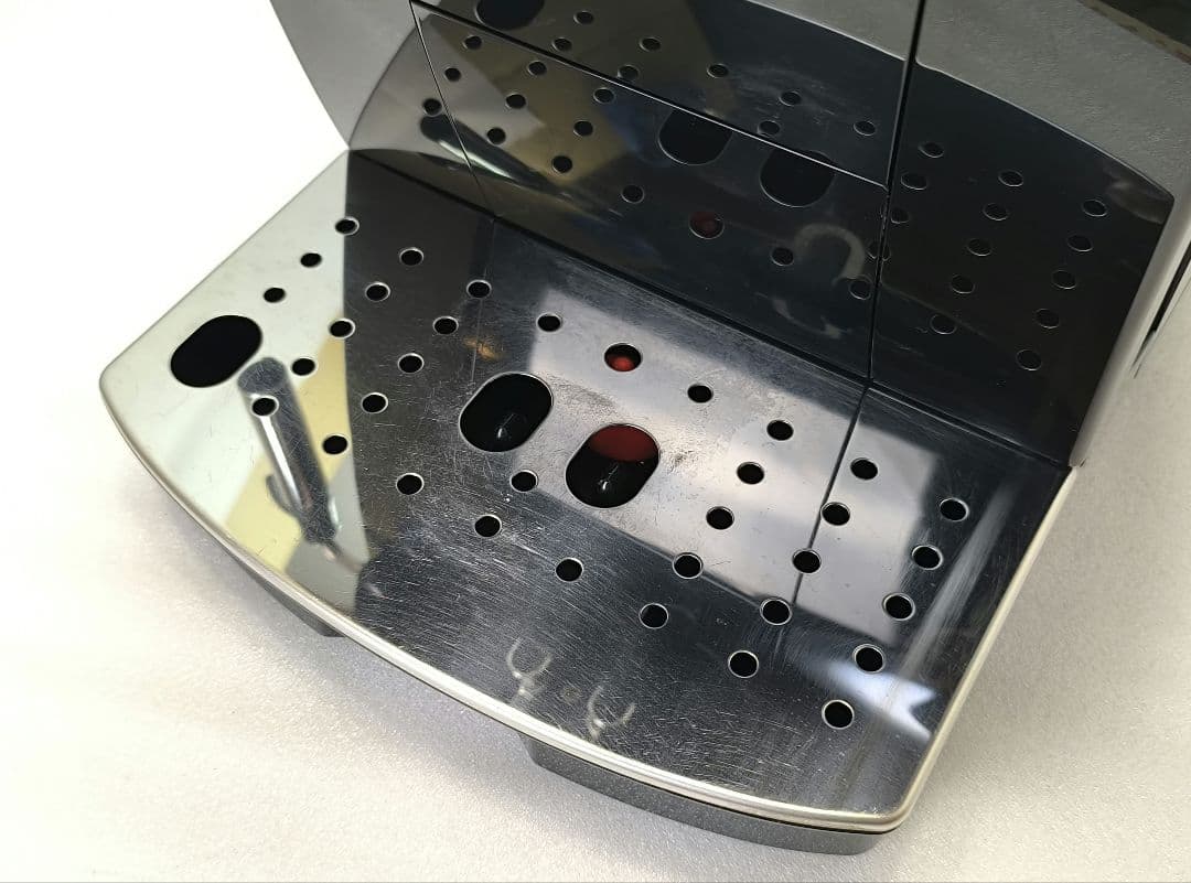 デロンギ　コンパクト全自動コーヒーマシンマグニフィカS ECAM22112B　4