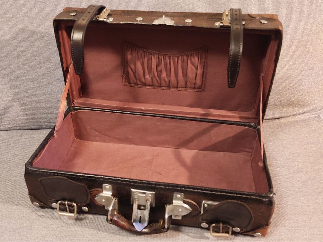 【 鍵付き 】アンティーク総天然皮革製トランク バッグ 中型
