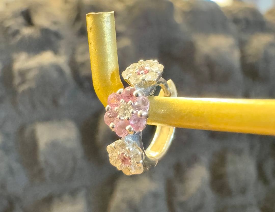 片耳のみ◆ポンテヴェキオ◆K18WG*エントラータ*フラワー*ピアス*ダイヤ