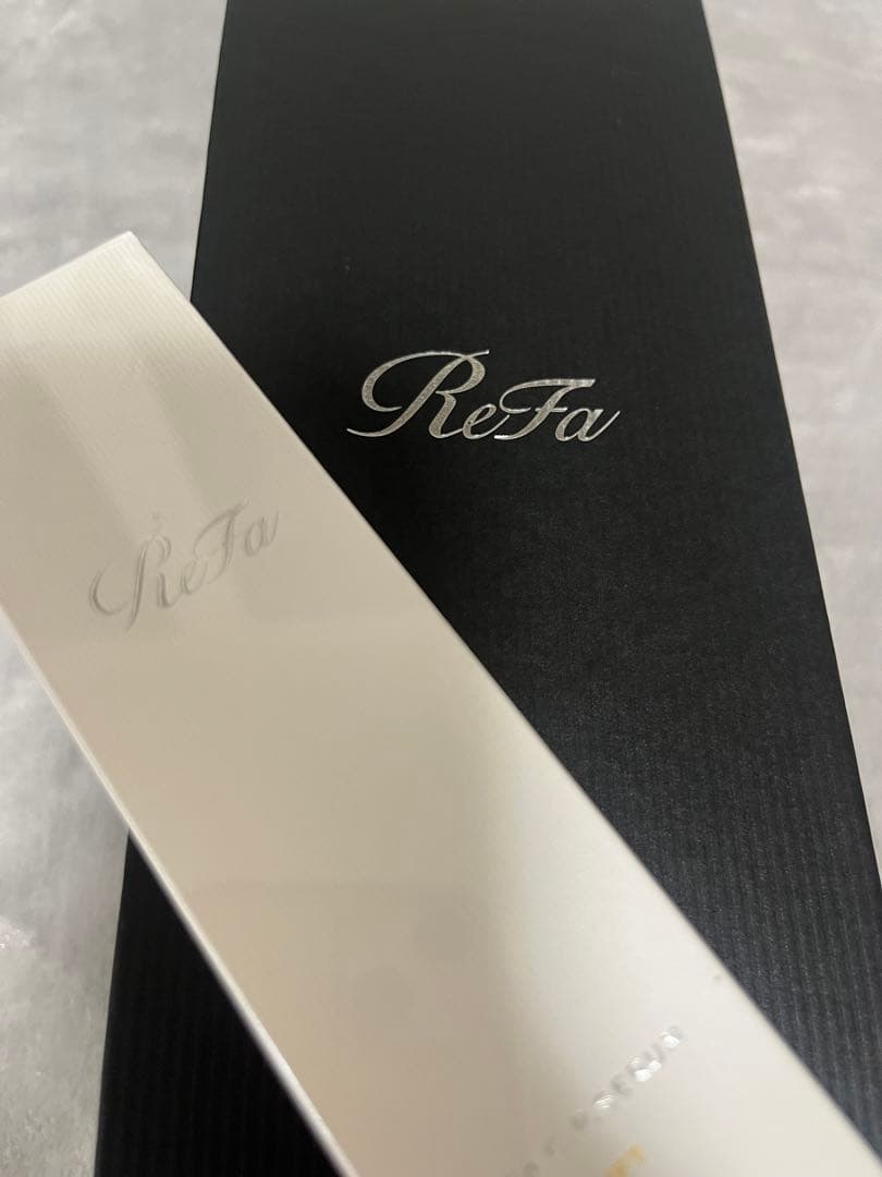 リファ　美顔器