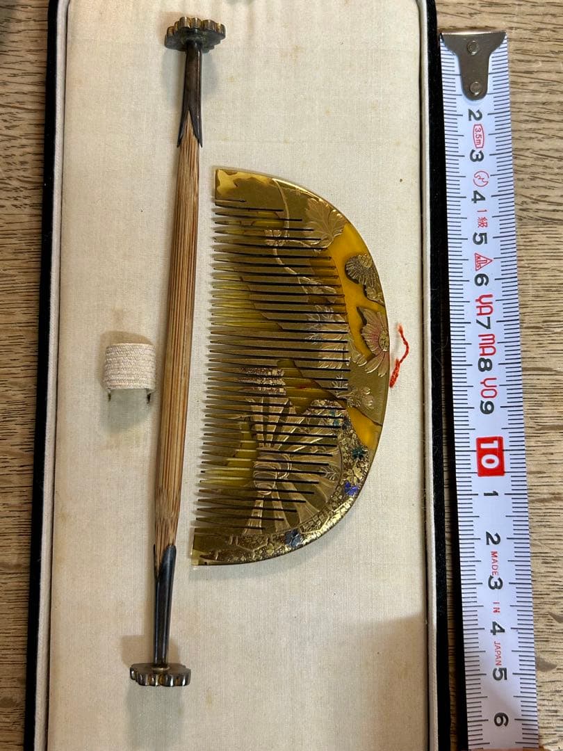 螺鈿細工蒔絵ゴールド鼈甲櫛とかんざしのセット　箱入り