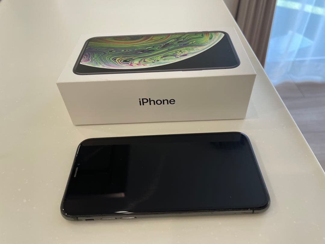 iPhone XS 64GB スペースグレイ 本体 美品 APPLE