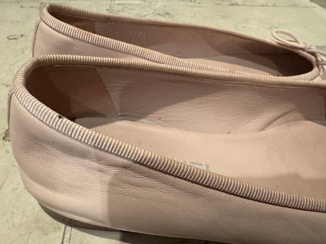 CHANEL シャネルフラットシューズピンク×シルバー ココマーク リボン38C