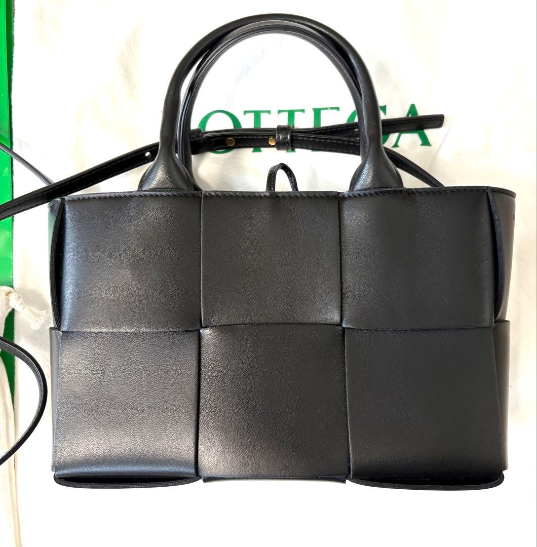 いっちー 新品 ボッテガヴェネタ ミニアルコトートバッグ