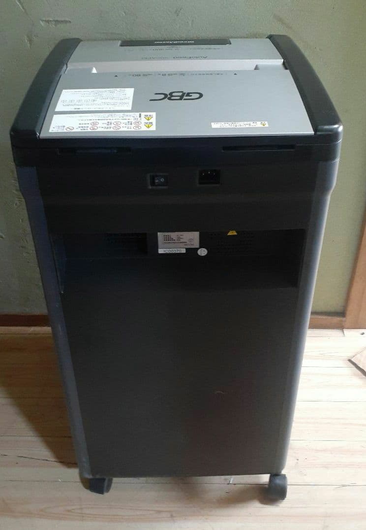 GBC AutoFeed 300AFM シュレッダー