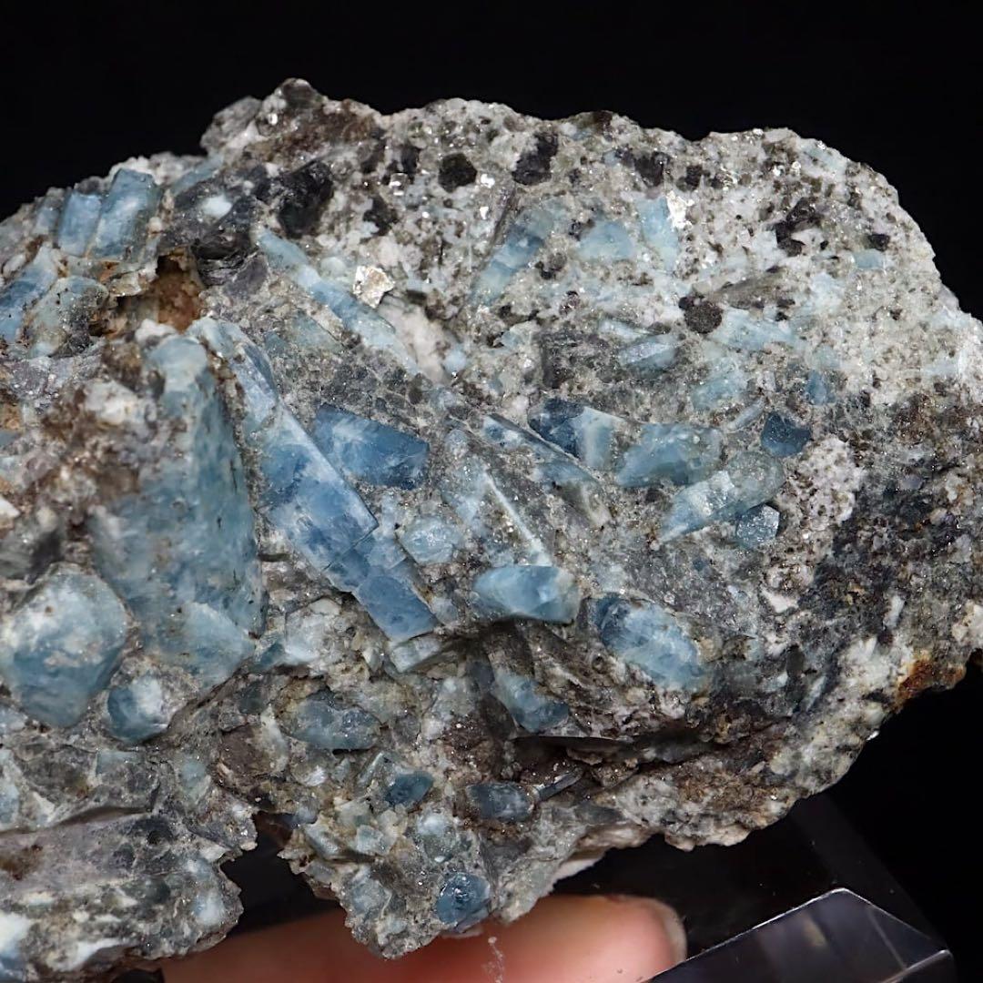 自主採掘！アクアマリン カリフォルニア127.4g AQ334 鉱物原石　天然石