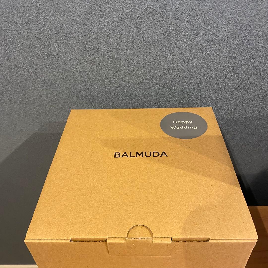 バルミューダ　ケトル　ホワイト