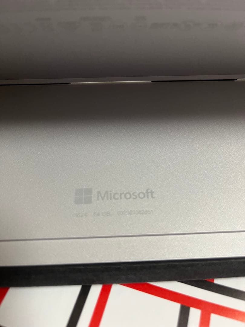 ほぼ未使用・高速・高性能 Surface Go 4GB・64GB SSD