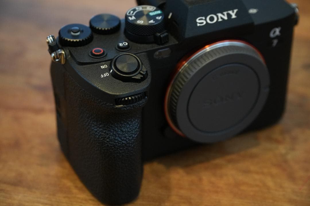 SONY α7 IV ミラーレスカメラ 本体と付属品