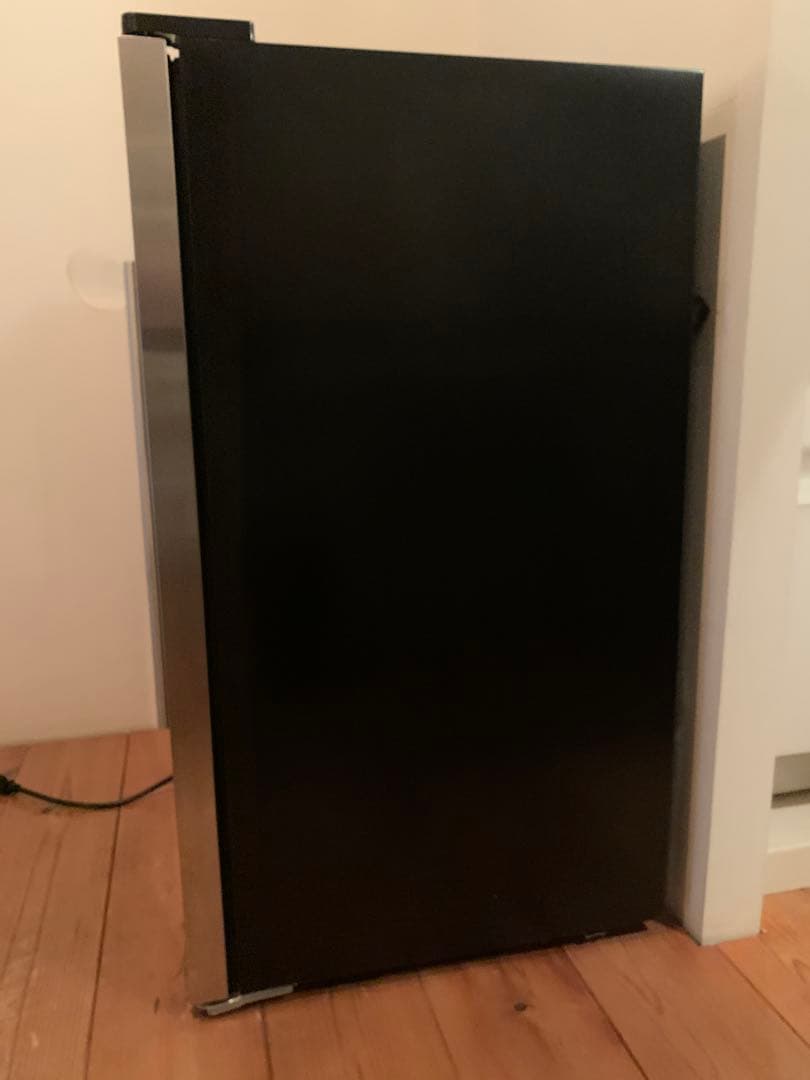 BARに最適！Whynter ミニ冷蔵庫 ガラス扉 LED照明 6段