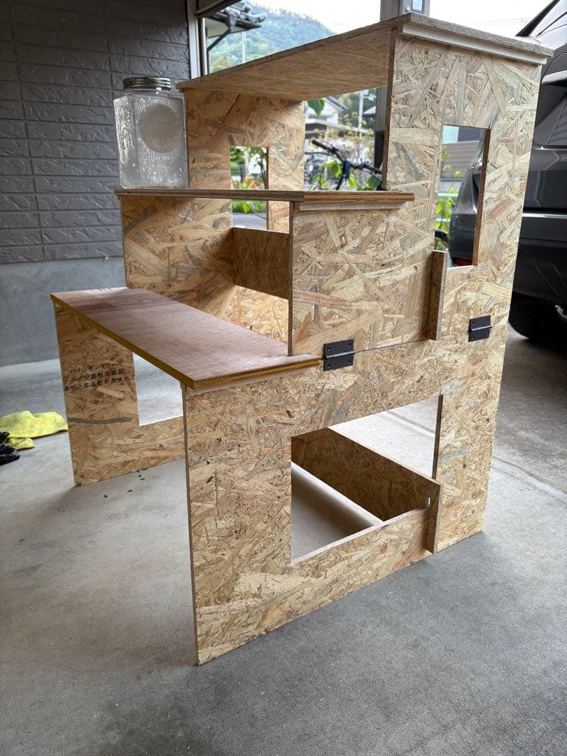 アウトドア　イベント用　ひな壇　組み立て式３段ラック