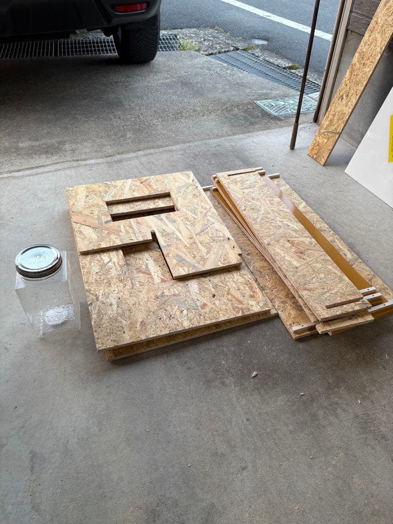 アウトドア　イベント用　ひな壇　組み立て式３段ラック