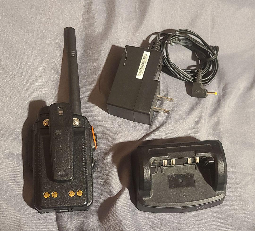 MOTOROLA GDR4200 トランシーバー　デジタル簡易無線機　インカム