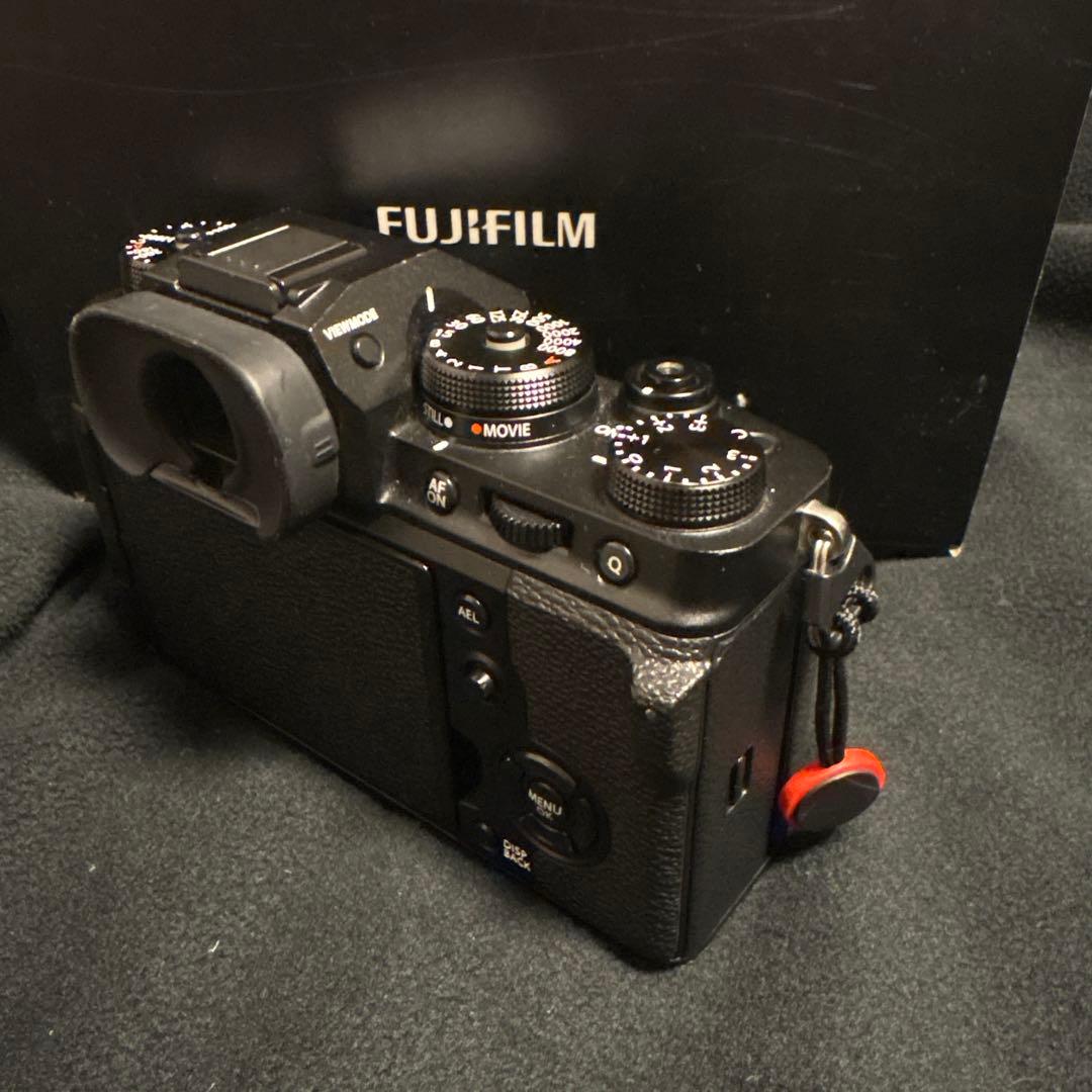 XT4 FUJIFILM おまけ付き　最安値　クリーニング済み