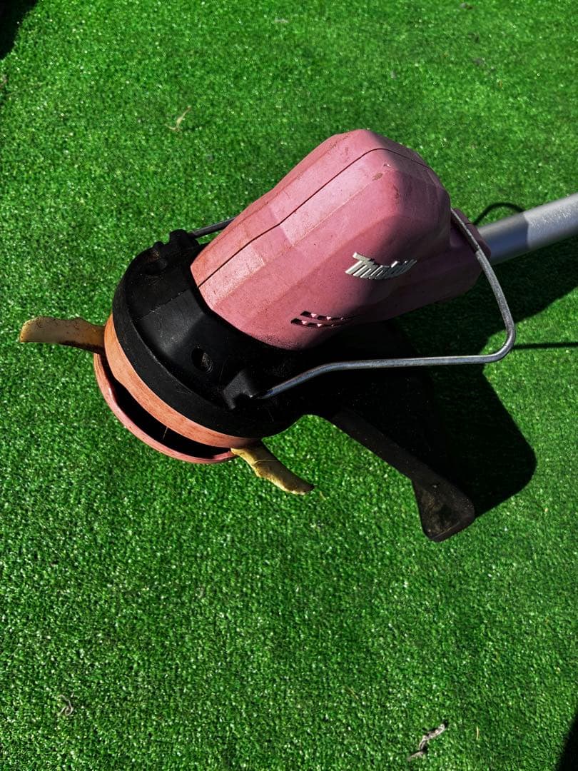 マキタ充電式草刈機　モデルMUR189D 18V 本体のみ