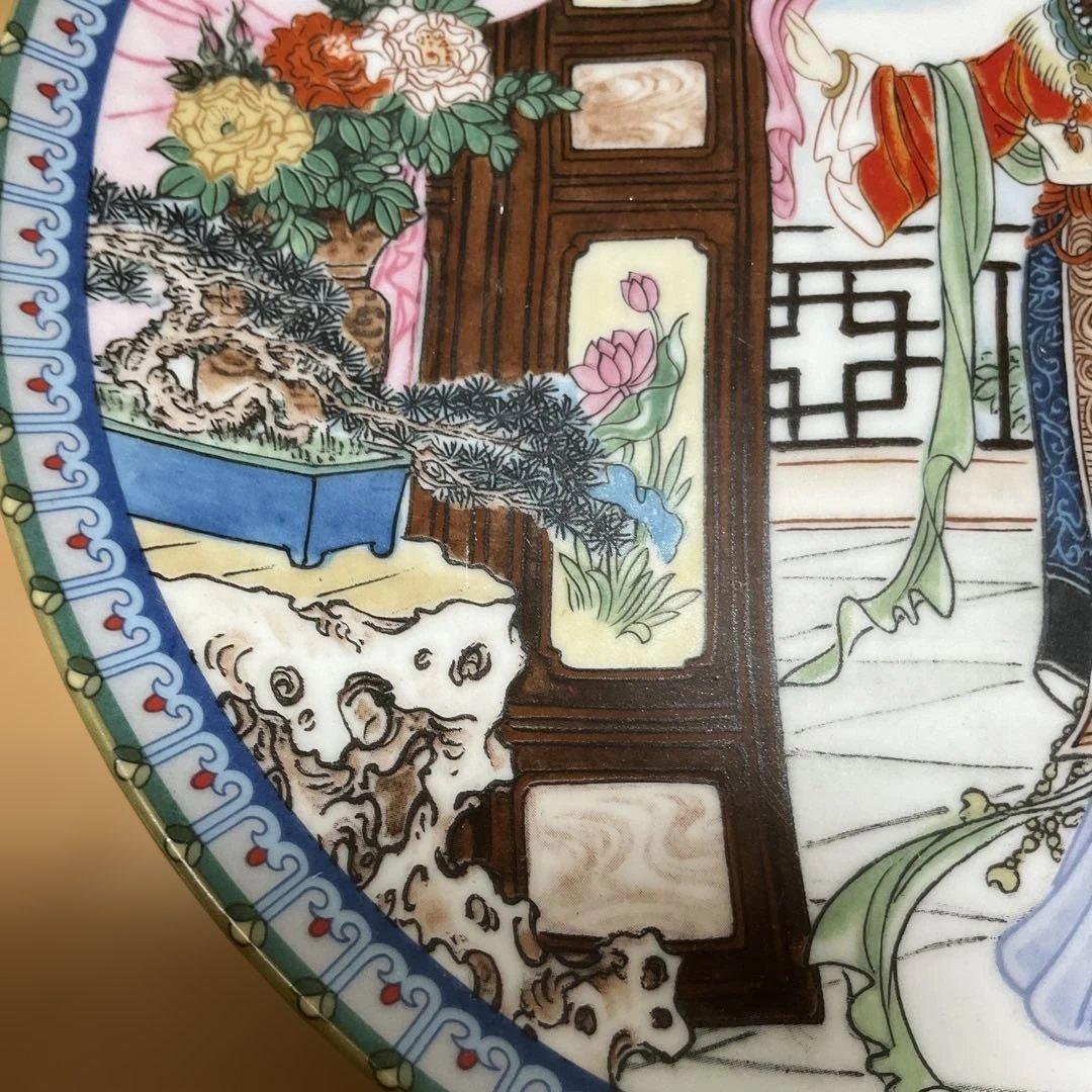 中国風女性絵柄の陶磁器皿、紅楼夢シリーズ、景徳鎮