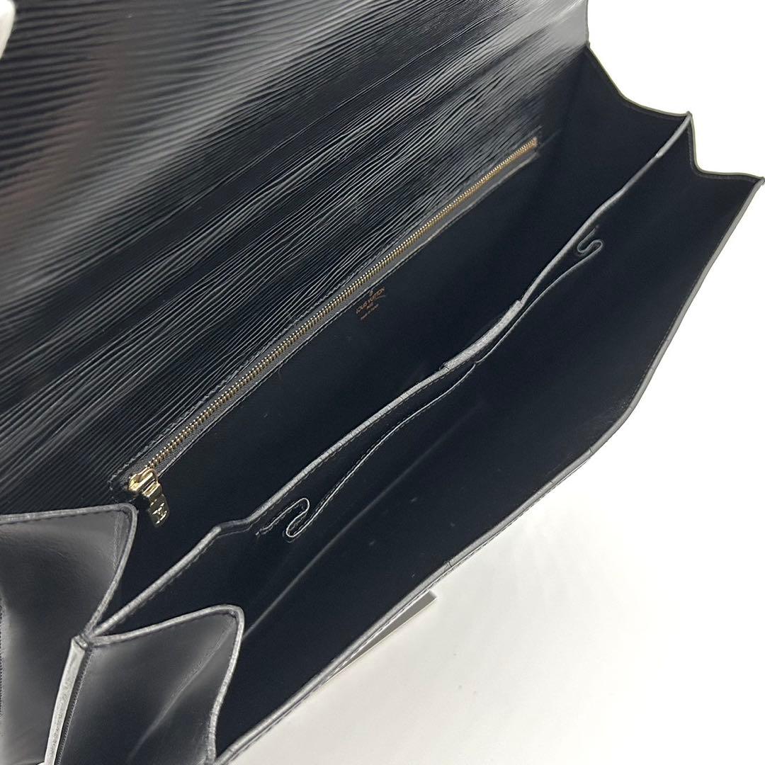 ルイヴィトン　セルヴィエットコンセイエ　ビジネスバッグ　エピ　レザー　黒