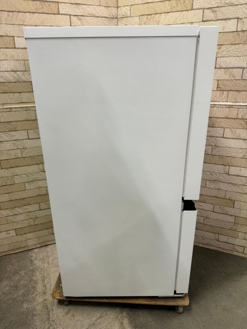 大阪送料無料★3か月保障付き★冷蔵庫★2023年★HR-D13E2W★R-354