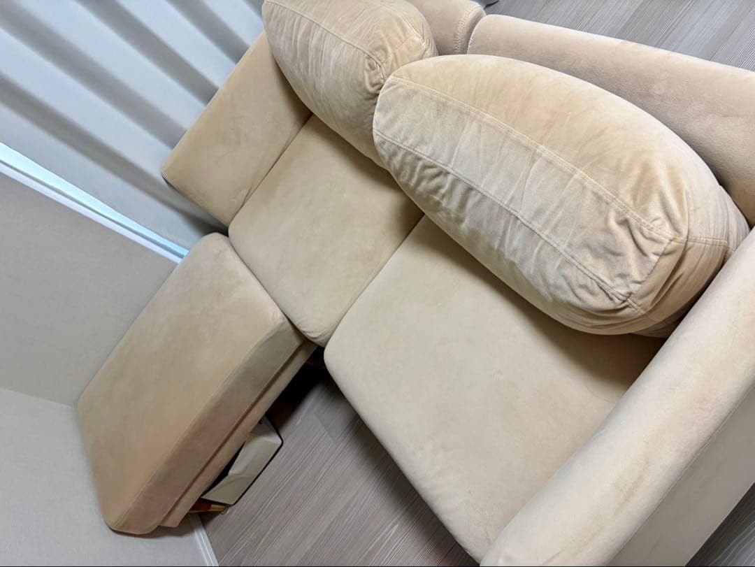 【2022年購入】ベージュソファ2Pたのメル便発送　オットマンは別売。