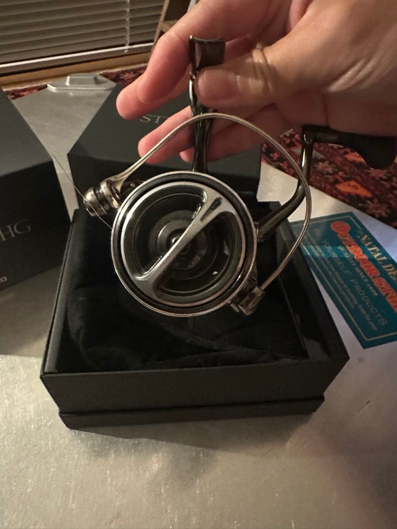SHIMANO STELLA C3000MHG スピニングリール　22ステラ