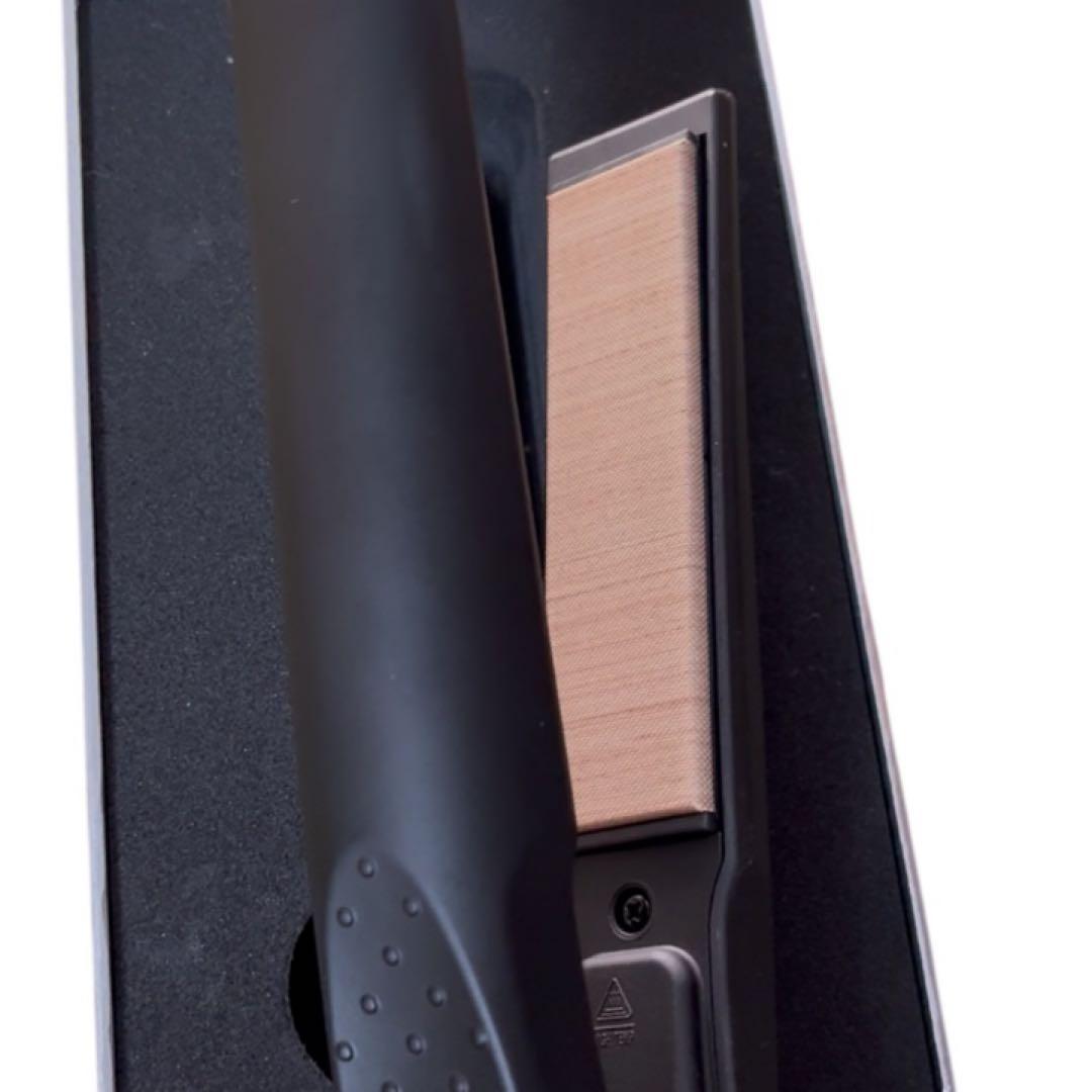美品　KINUJO PRO 絹女　ストレートヘアアイロン ブラック　KP-001