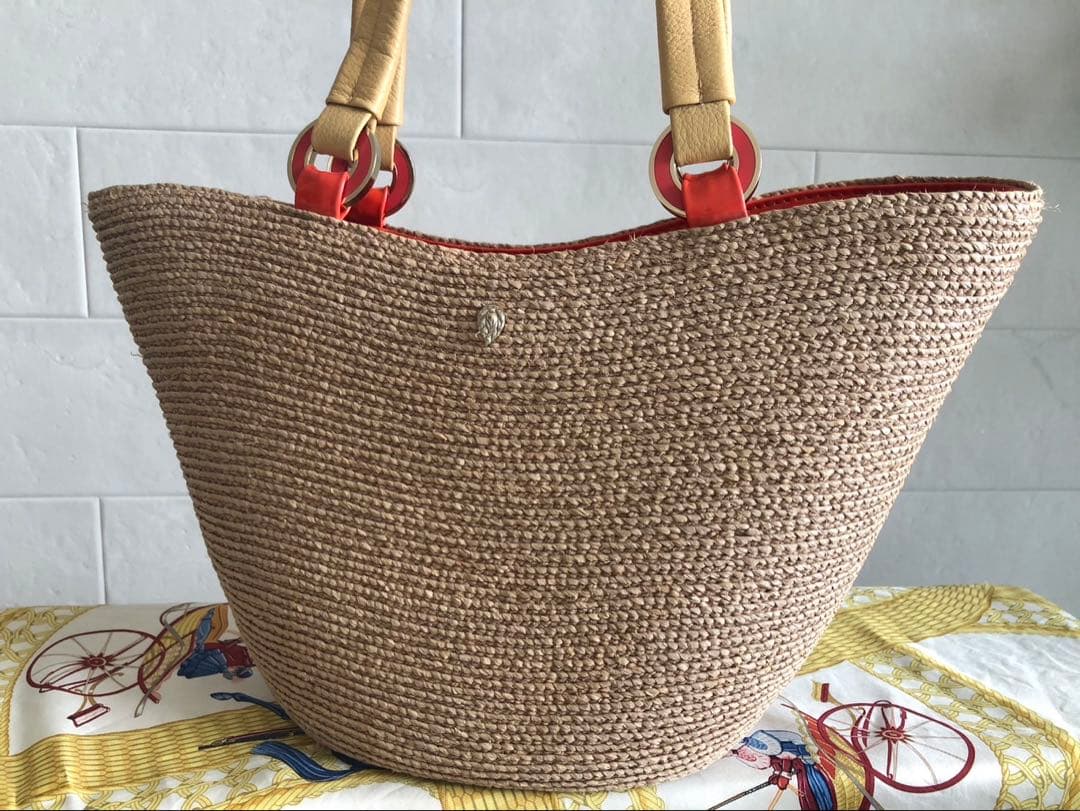 【極美品】HELEN KAMINSKI ラフィア　カゴバッグ　トートバッグ