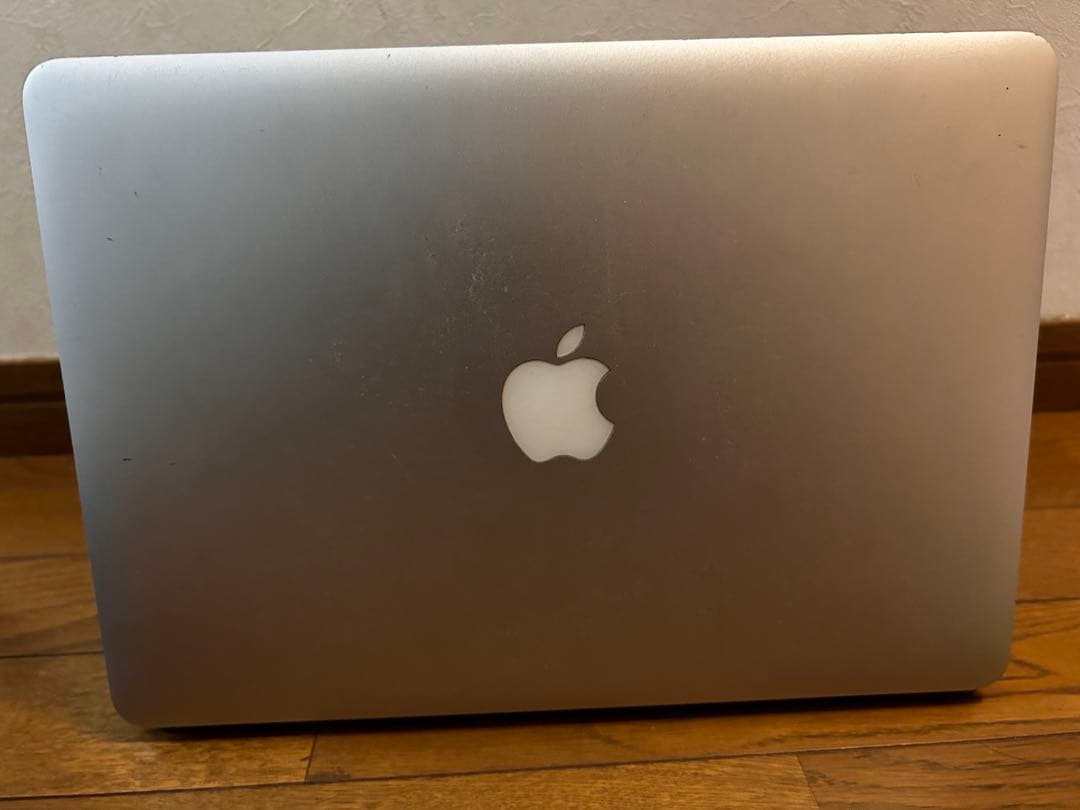 値下げ‼️MacBook Air 13インチEarly2015 4GB 128GB