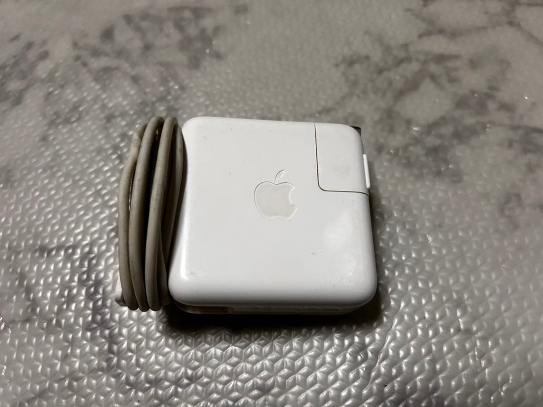 値下げ‼️MacBook Air 13インチEarly2015 4GB 128GB