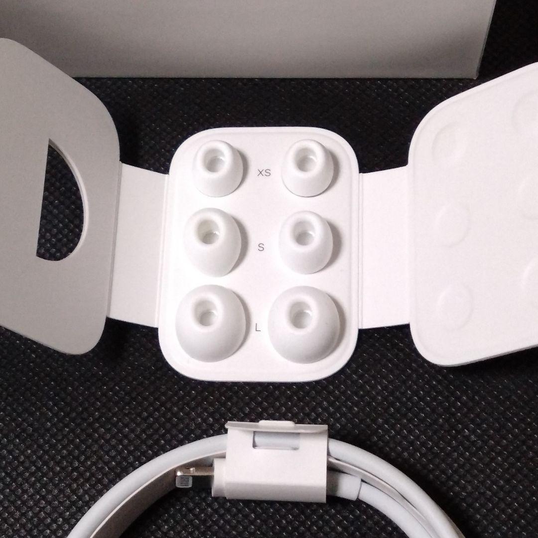 AirPods Pro第2世代 正規品　右耳のみ　充電ケース付　箱付　動作確認済
