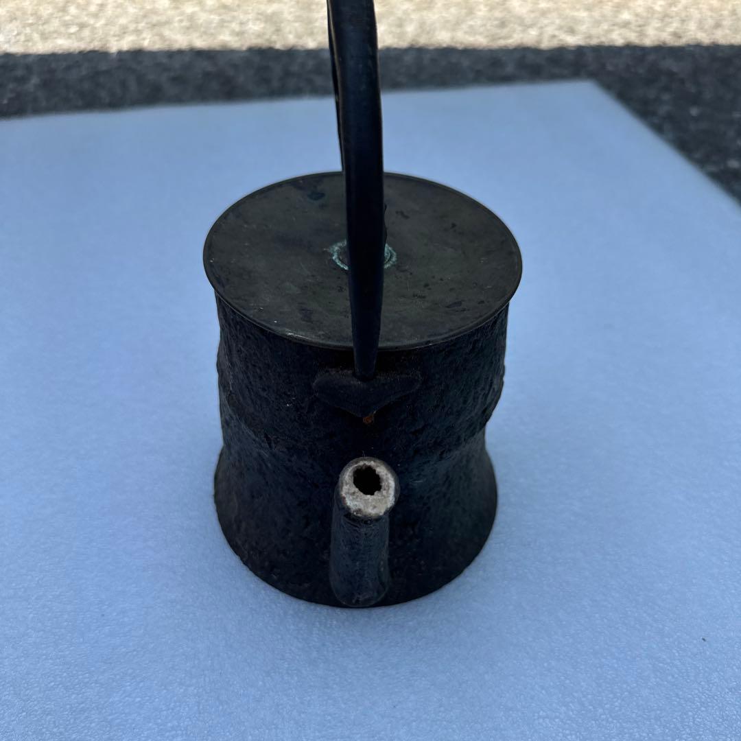 鉄製 円筒形 鉄瓶
