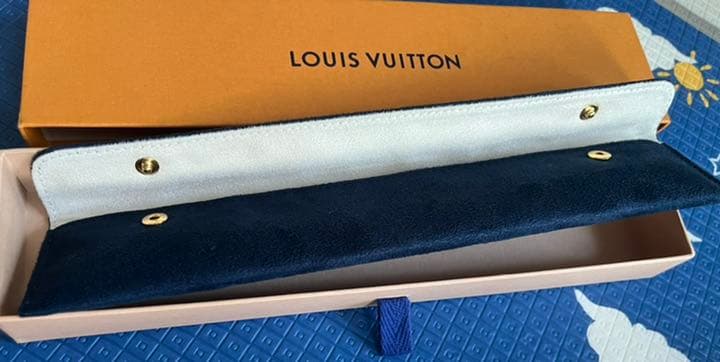 【希少】ルイヴィトン　保存袋 ケース付　腕時計　アクセサリー用