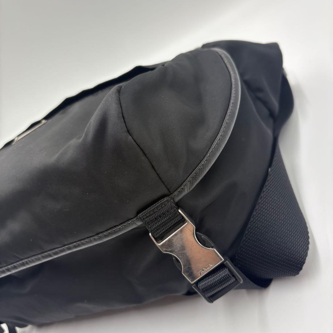 【良品✨】PRADA プラダ　ボディバッグ　ウエストポーチ　ショルダー　ナイロン