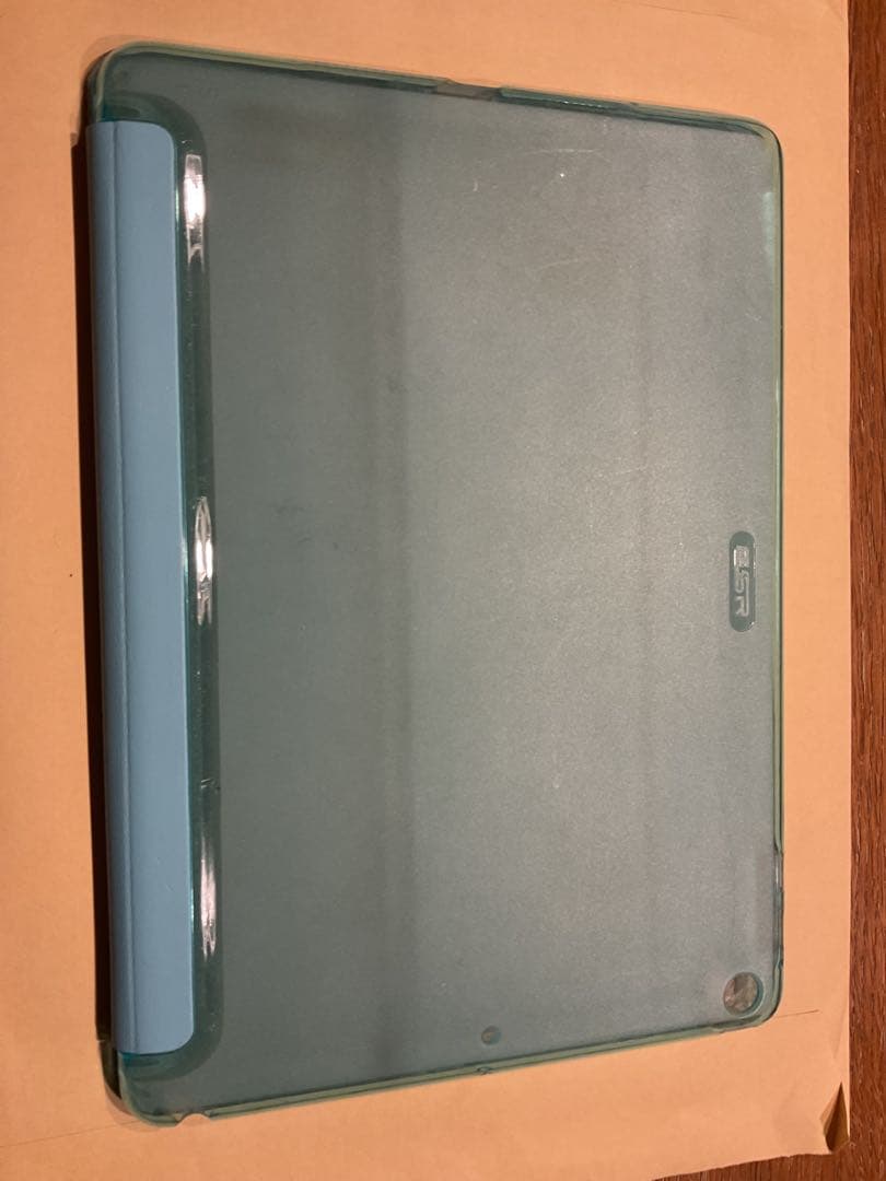 iPad本体 第5世代　シルバー　Wi-Fi