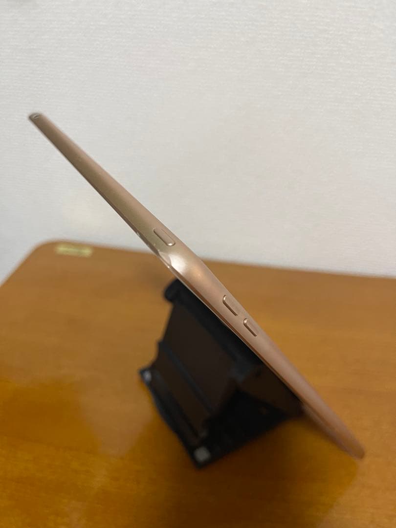 ゆ*か様 iPad 9.7インチ(第6世代) 128GB Wi-Fi