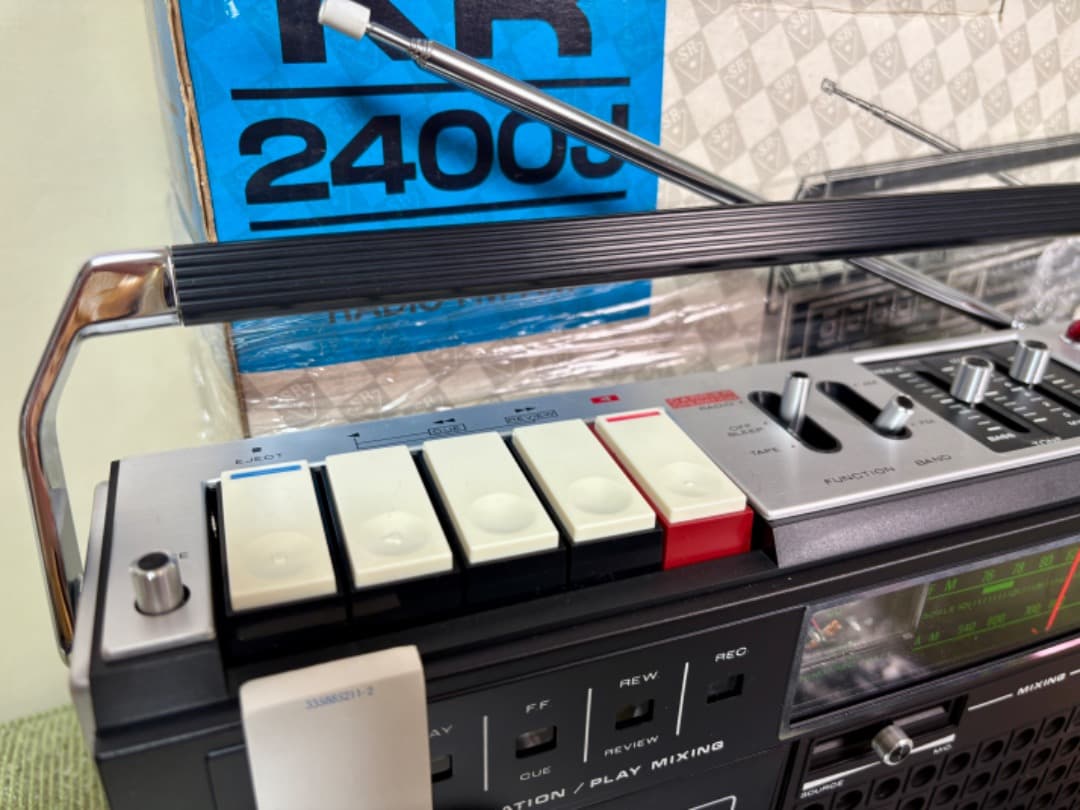 激レア　未使用？　スタンダード　KR-2400J ラジカセ　1970年代