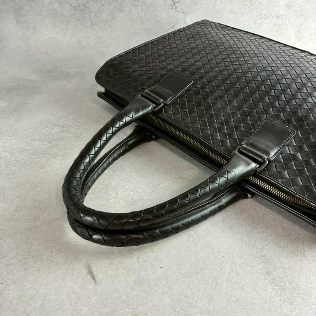 ボッテガヴェネタ ビジネスバッグ A4◎ イントレチャート 黒