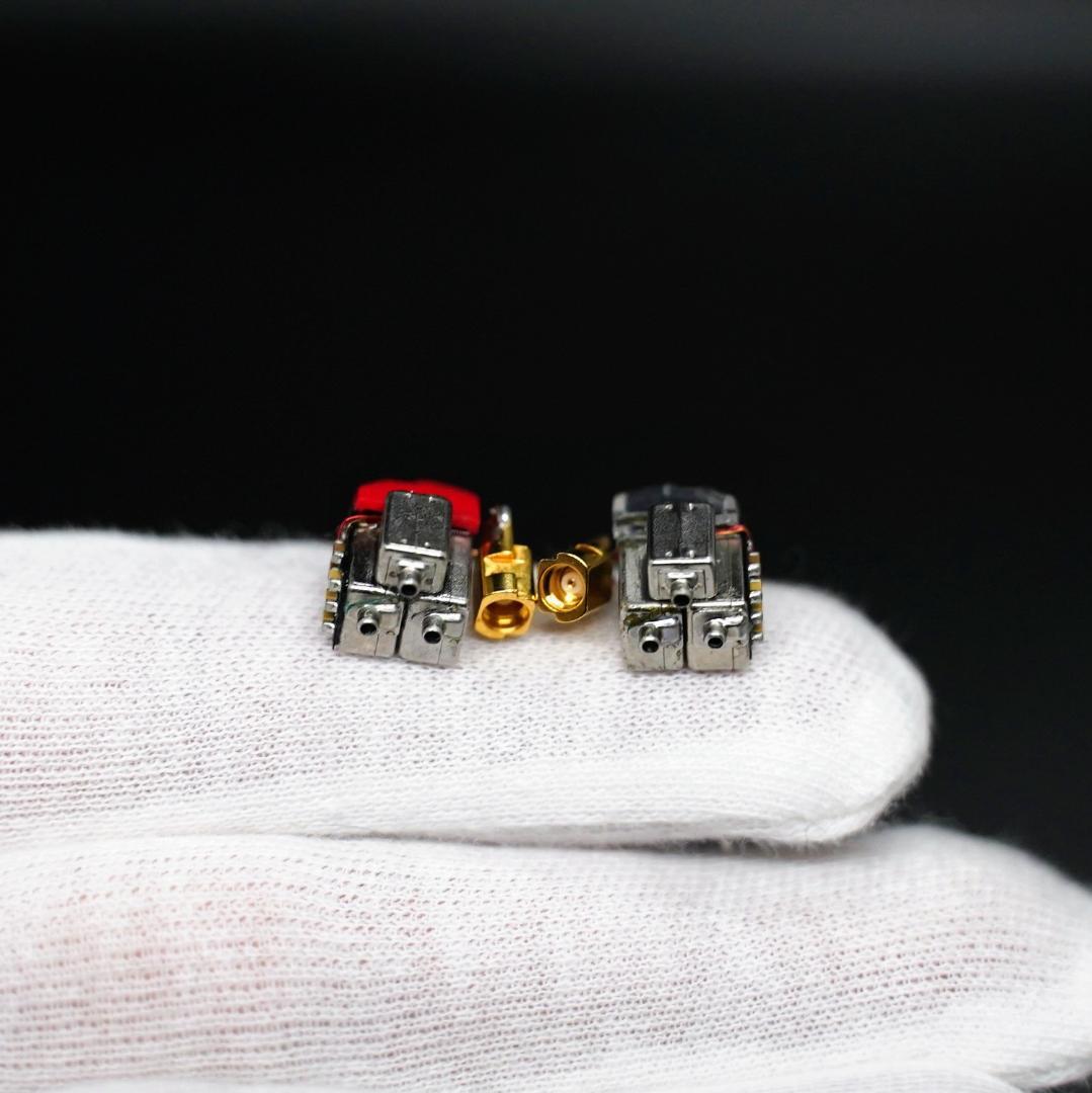 【ブラック筐体、お得意】純正ユニット▪DIY SE846 クリア本体