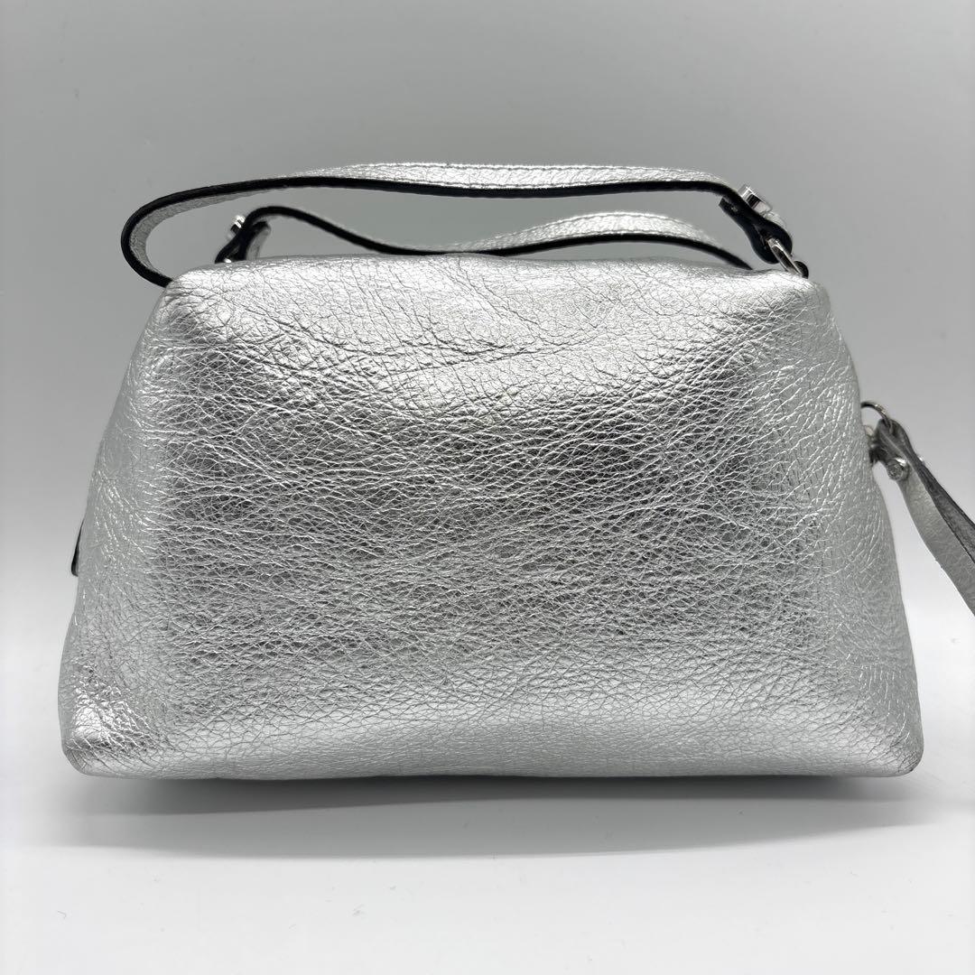 美品✨ジャンニキアリーニ アリファS 2WAY レザー シルバー