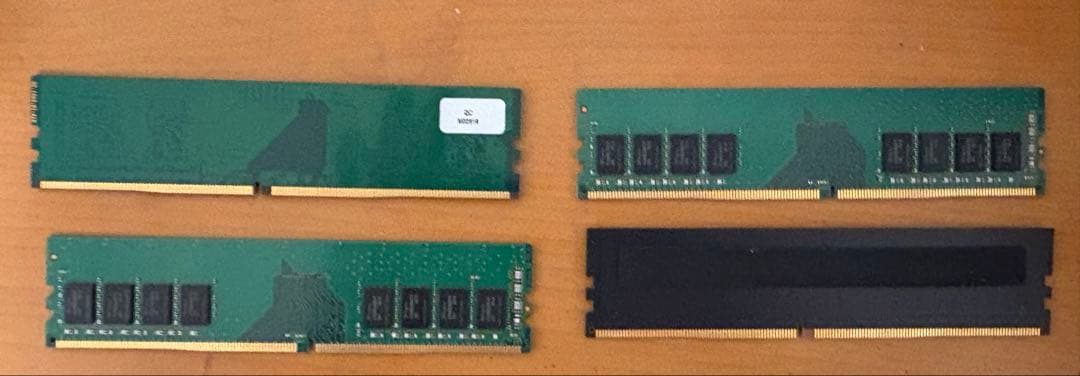 あ*ど様 DDR4 2400 8GB×3 + 4GB×1 合計28GB