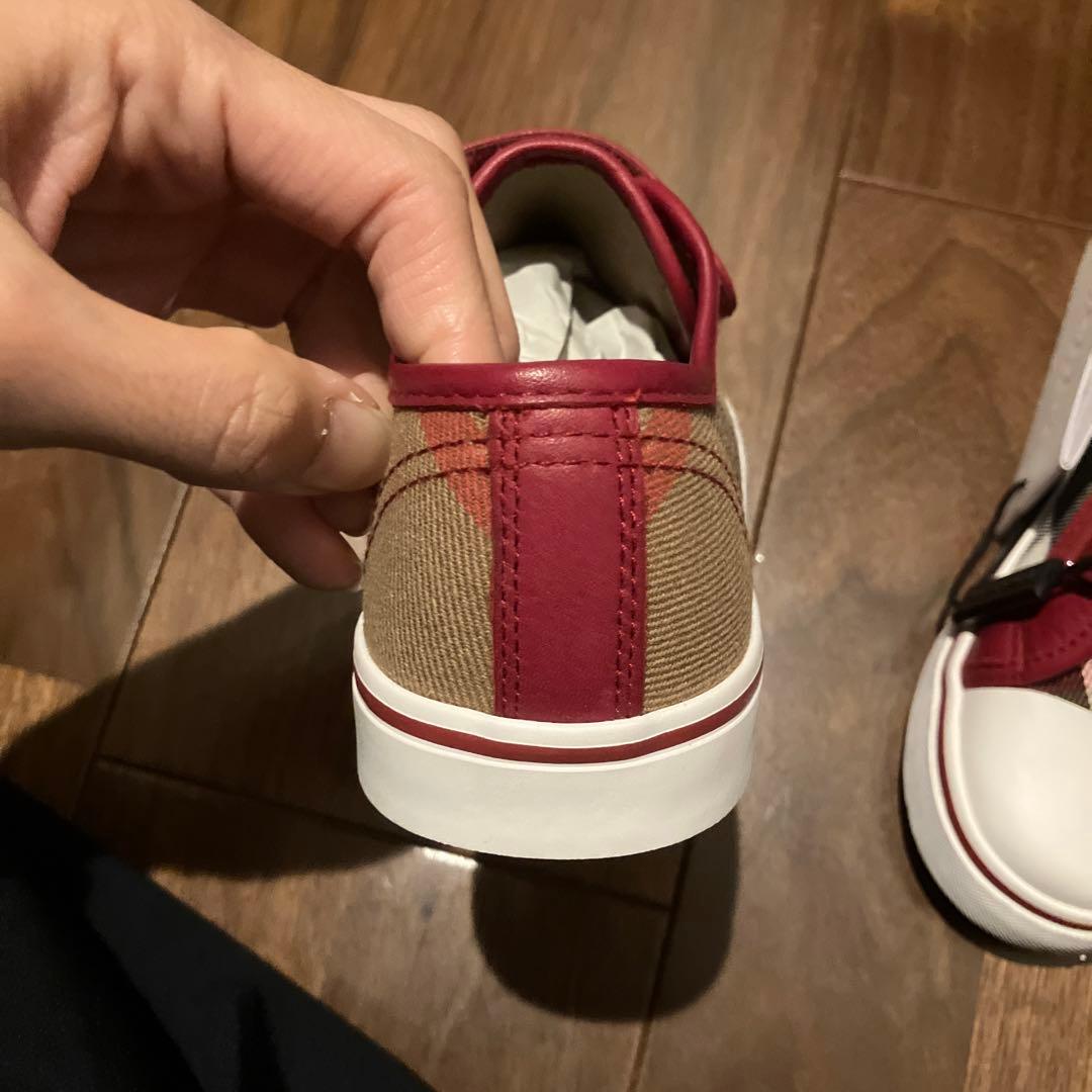 BURBERRY 子供用シューズ 28サイズ 赤チェック