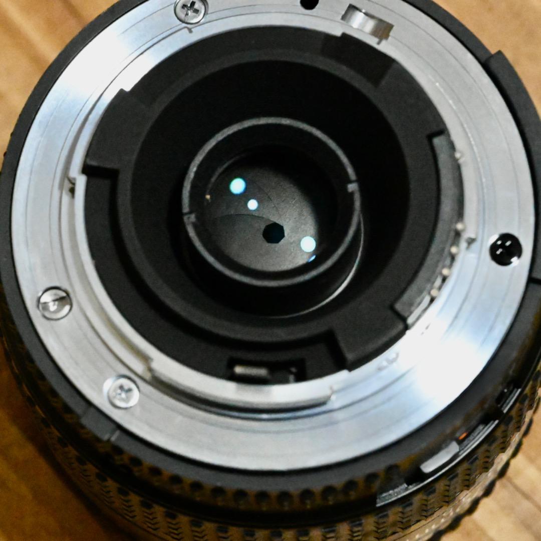 フィルムカメラの完成型。Nikon F80D＋標準レンズ+ストラップ新品