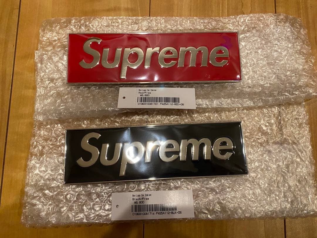 小物 supreme box logo car emblem 2color set
