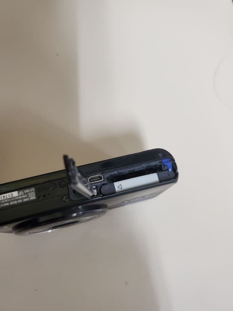 Sony Cyber-shot DSC-WX200 デジカメ　本体　バッテリー