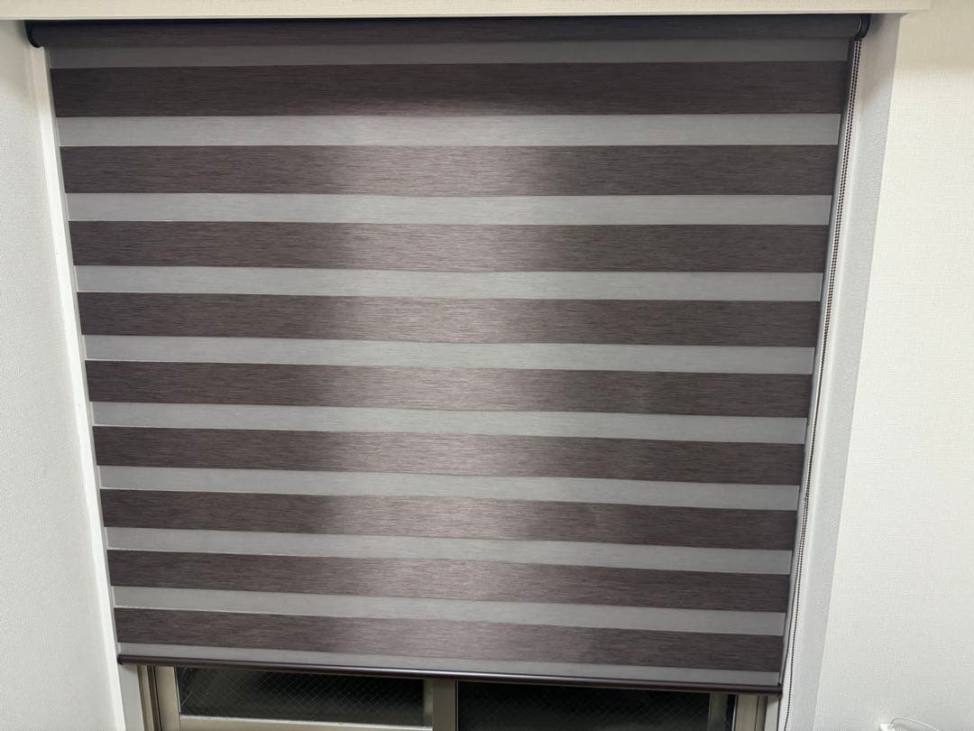 ニトリ　遮光調光ロールスクリーン　ダークブラウン