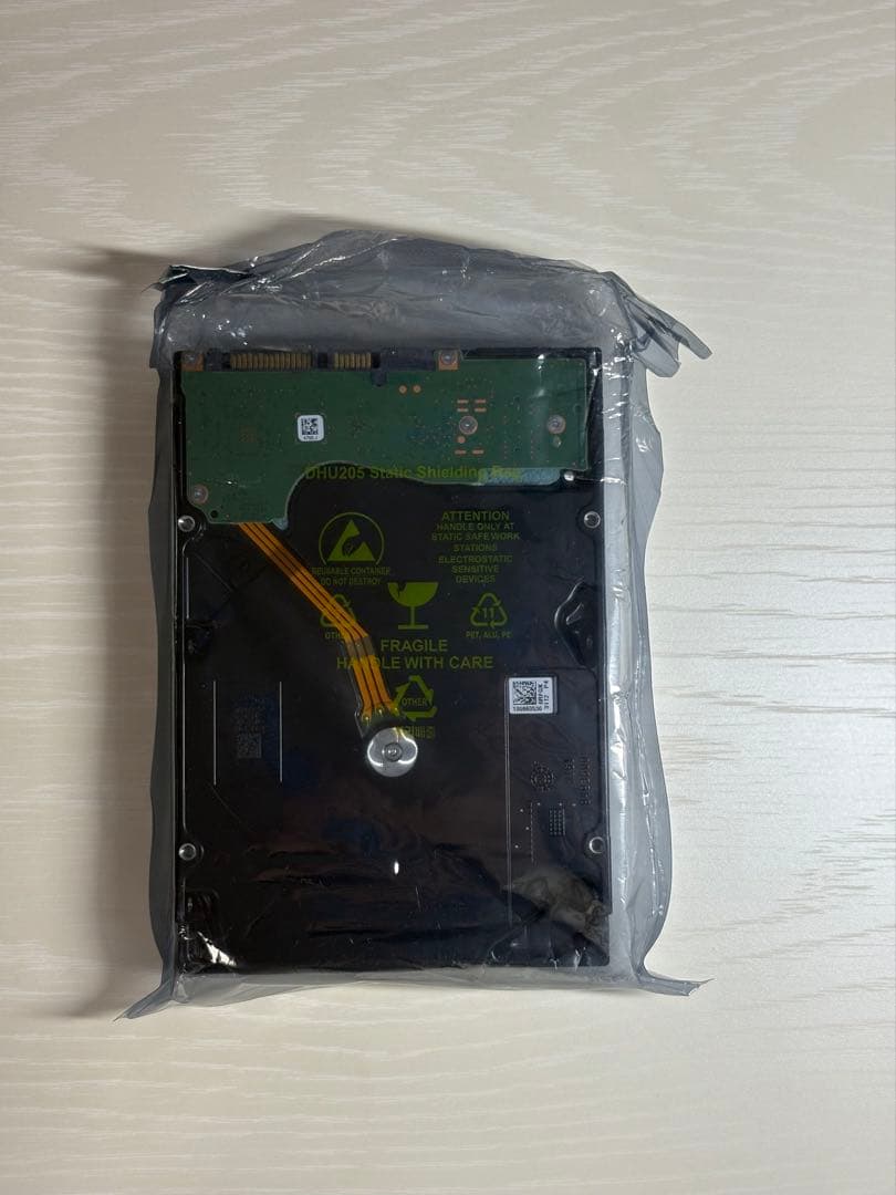 SEAGATE 18TB Exos X18 正規品　HDD SATA NAS