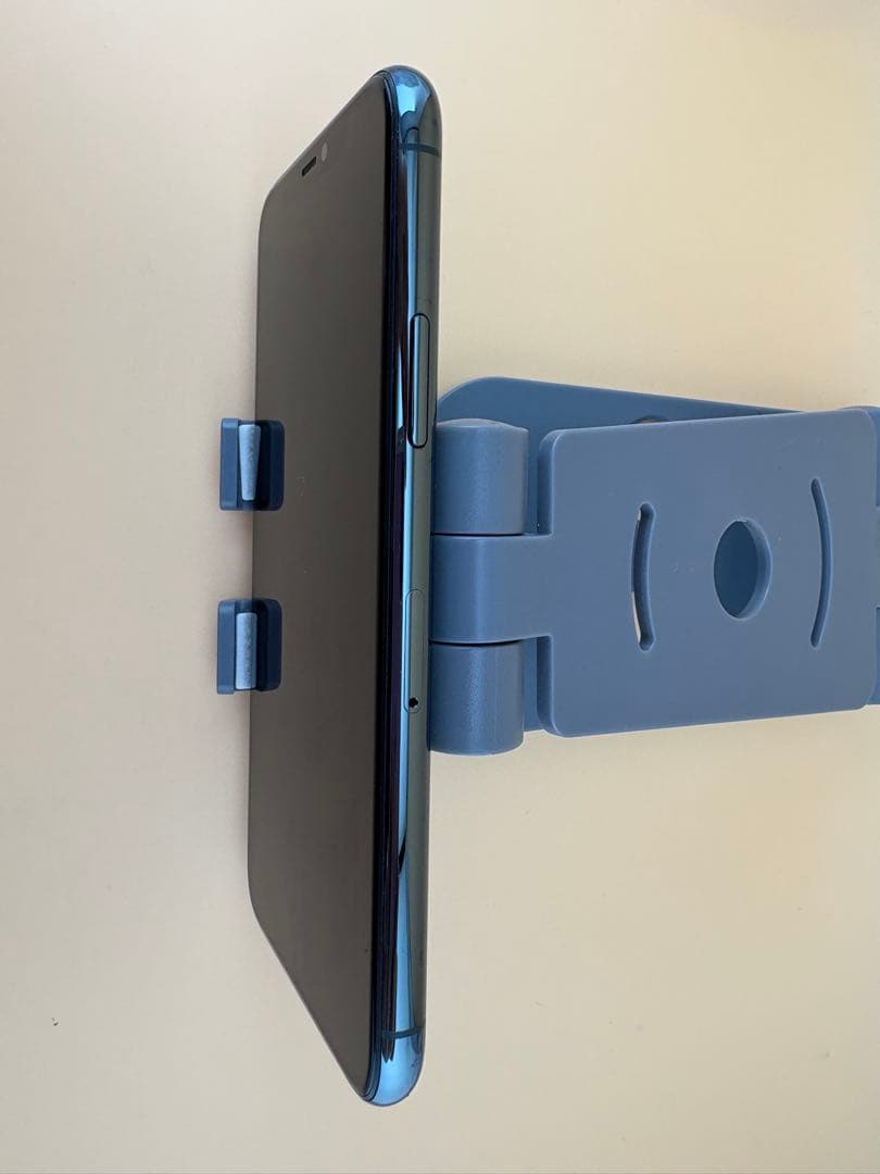 iPhone 11 Pro 64GB ミッドナイトグリーン バッテリー100%