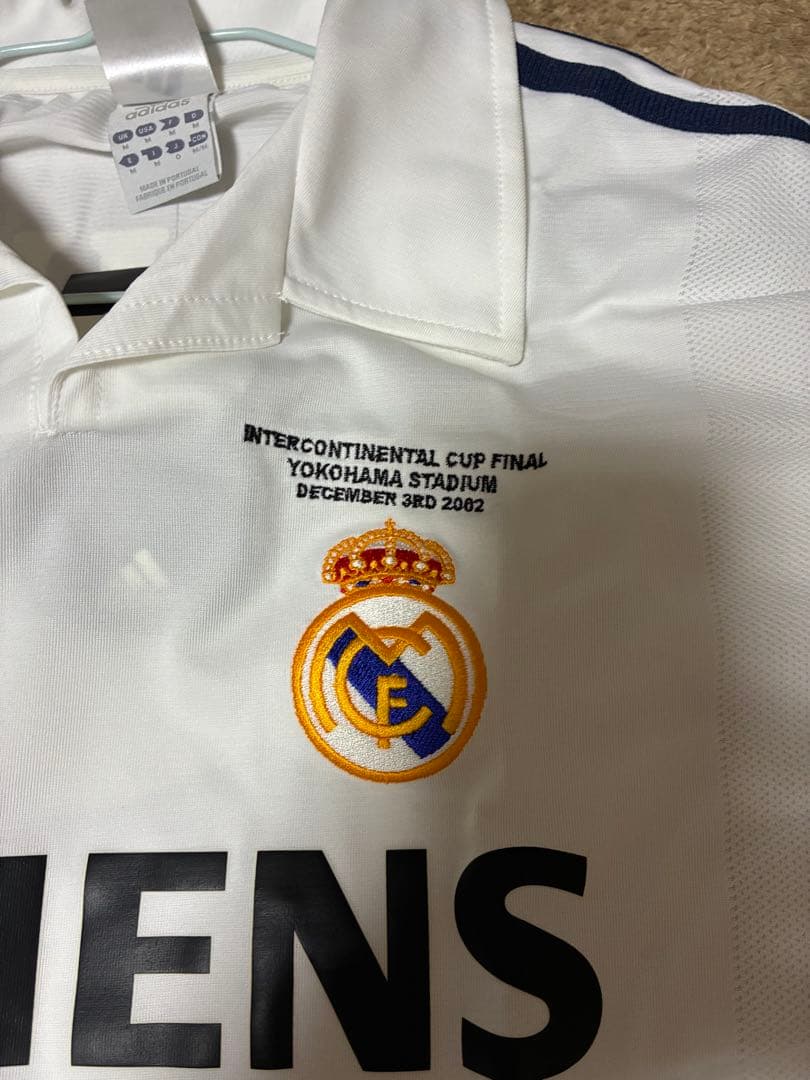 レアルマドリード 100周年モデルRAUL トヨタ杯刺繍入 缶付